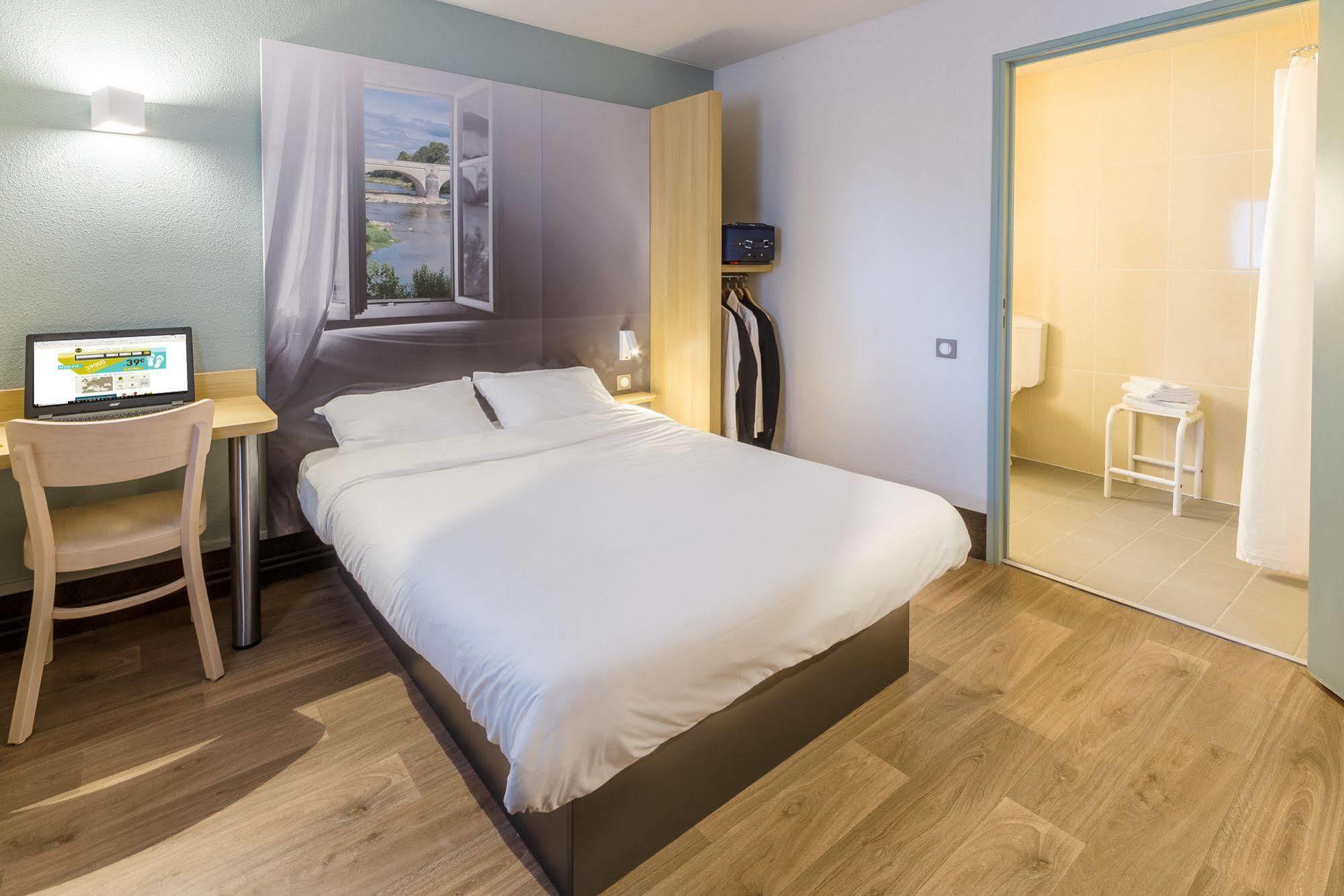 B&B Hotel Cherbourg 2*