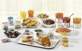 B&B HOTEL Cherbourg Hotel 2*