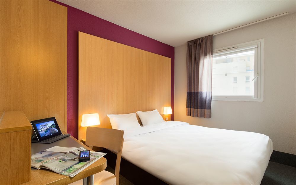 B&B HOTEL Cherbourg Hotel