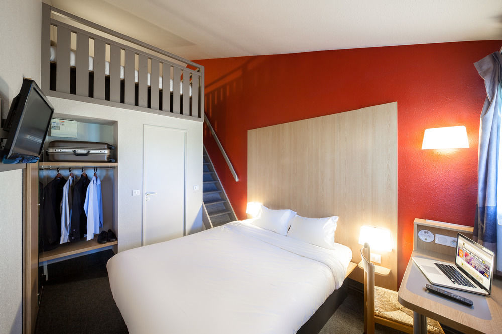 B&B Hotel Cherbourg Hotel 2*